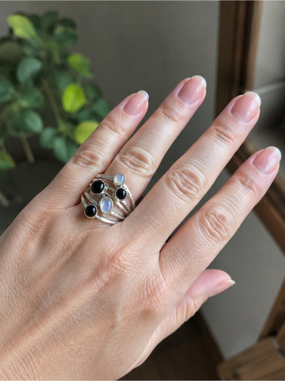 Black Onyx & Rainbow Moonstone Silver Ring - Size 9 - Picture 3 of 3